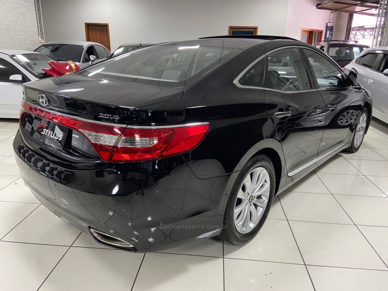 AZERA 3.0 MPFI GLS V6 24V GASOLINA 4P AUTOMÁTICO - 2012 - ESTâNCIA VELHA