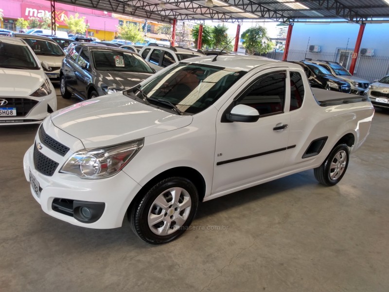 montana 1.4 mpfi ls cs 8v flex 2p manual 2015 caxias do sul
