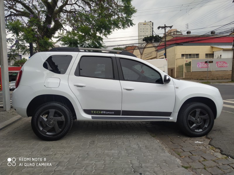 DUSTER 1.6 DYNAMIQUE 4X2 16V FLEX 4P MANUAL - 2015 - CAXIAS DO SUL