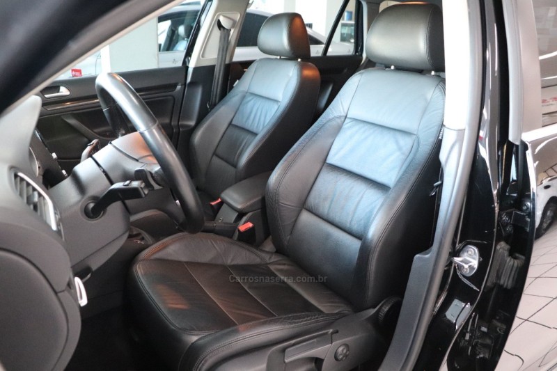 JETTA 2.5 I VARIANT 20V 170CV GASOLINA 4P TIPTRONIC - 2011 - CAXIAS DO SUL