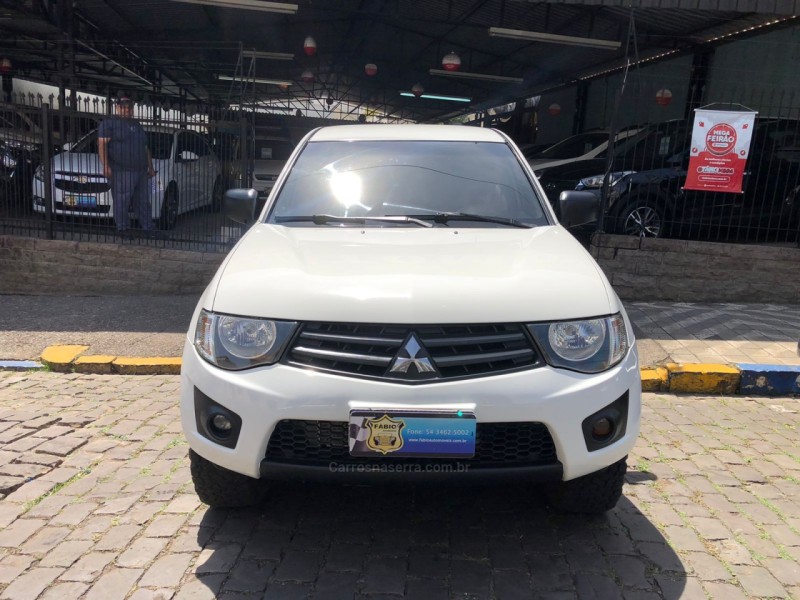 L200 TRITON 3.2 GLX 4X4 CD 16V TURBO INTERCOLER DIESEL 4P MANUAL - 2017 - GARIBALDI