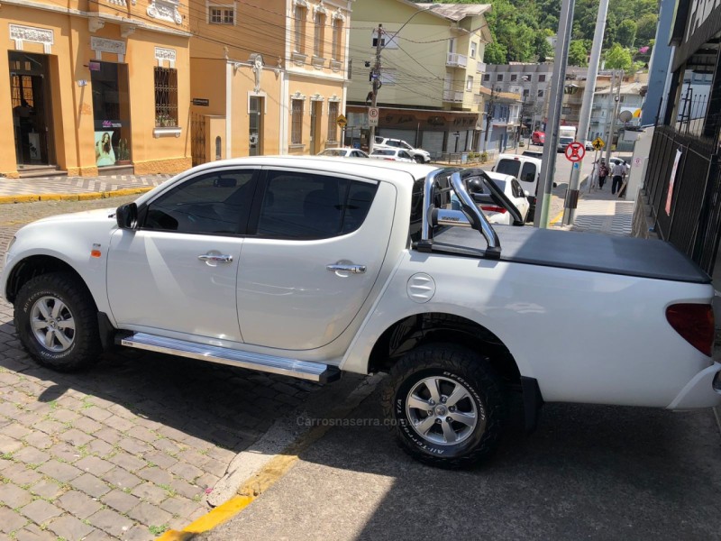 L200 TRITON 3.2 GLX 4X4 CD 16V TURBO INTERCOLER DIESEL 4P MANUAL - 2017 - GARIBALDI