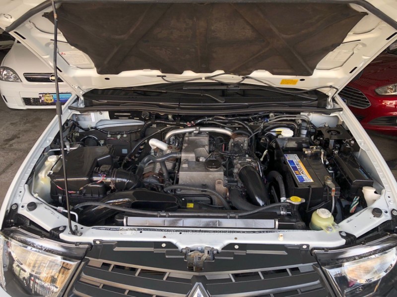 L200 TRITON 3.2 GLX 4X4 CD 16V TURBO INTERCOLER DIESEL 4P MANUAL - 2017 - GARIBALDI