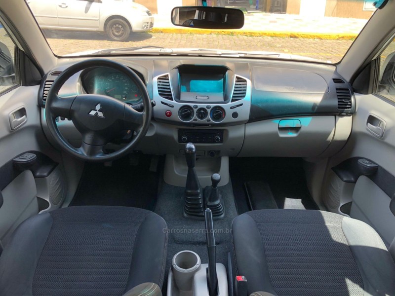 L200 TRITON 3.2 GLX 4X4 CD 16V TURBO INTERCOLER DIESEL 4P MANUAL - 2017 - GARIBALDI