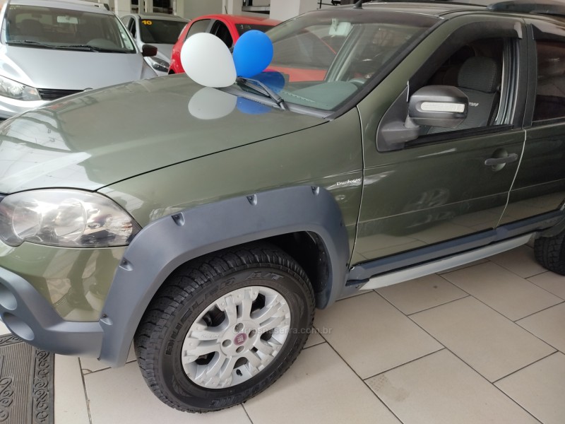 PALIO 1.8 MPI ADVENTURE WEEKEND 8V FLEX 4P AUTOMATIZADO