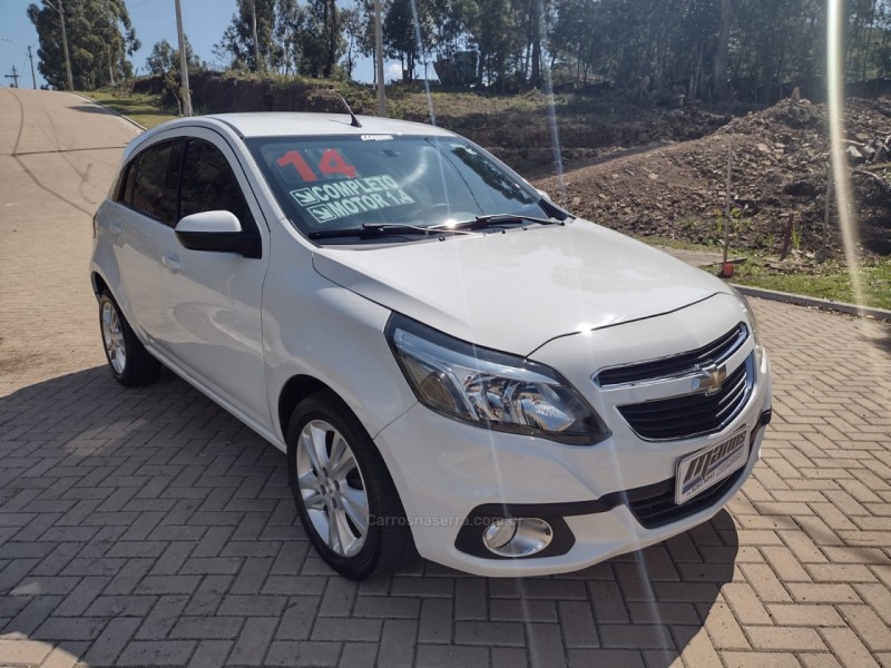 AGILE 1.4 MPFI LTZ 8V FLEX 4P MANUAL - 2014 - CANELA
