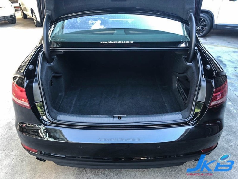 A4 2.0 TFSI ATTRACTION GASOLINA 4P S TRONIC - 2018 - NOVO HAMBURGO