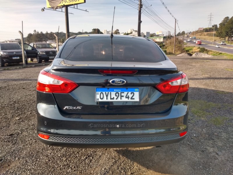 FOCUS 2.0 SE SEDAN 16V FLEX 4P AUTOMÁTICO - 2014 - FARROUPILHA
