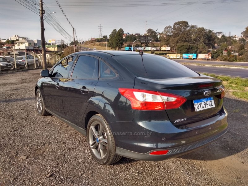FOCUS 2.0 SE SEDAN 16V FLEX 4P AUTOMÁTICO - 2014 - FARROUPILHA