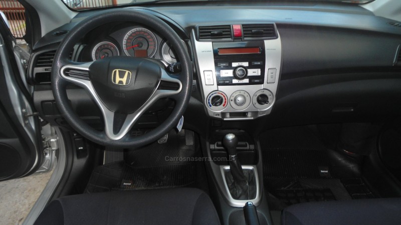 CITY 1.5 LX 16V FLEX 4P MANUAL - 2011 - CAXIAS DO SUL