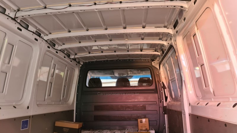 SPRINTER 2.2 415 CDI FURGÃO 14 BI-TURBO DIESEL MANUAL - 2019 - GARIBALDI