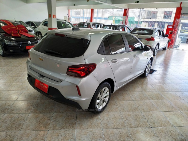 ONIX 1.0  LTZ 12V TURBO FLEX 4P AUTOMÁTICO - 2020 - CAXIAS DO SUL