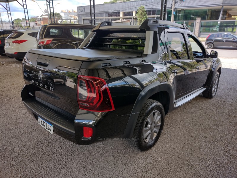 DUSTER OROCH 2.0 16V FLEX DYNAMIQUE 4P AUTOMÁTICO - 2017 - CAXIAS DO SUL