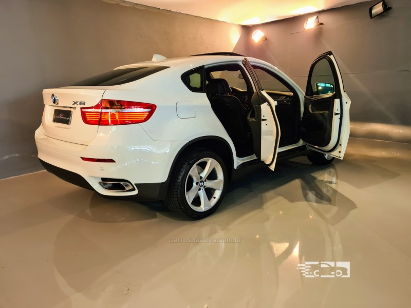X6 4.4 50I 4X4 COUPÉ 8 CILINDROS 32V BI-TURBO GASOLINA 4P AUTOMÁTICO - 2010 - BENTO GONçALVES