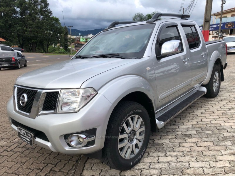 FRONTIER 2.5 SL 4X4 CD TURBO ELETRONIC DIESEL 4P AUTOMÁTICO - 2014 - DOIS IRMãOS