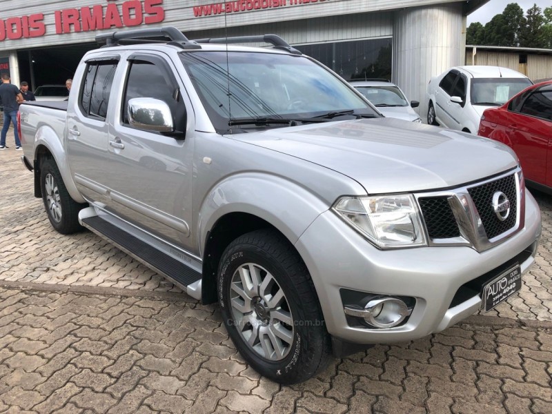 frontier 2.5 sl 4x4 cd turbo eletronic diesel 4p automatico 2014 dois irmaos