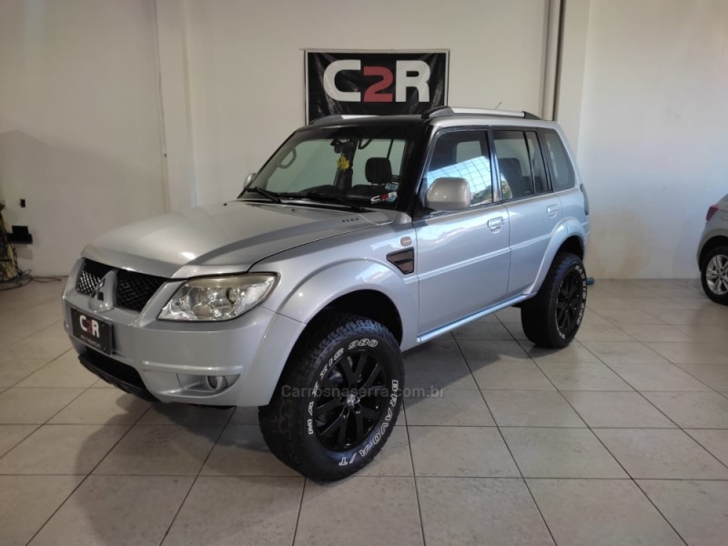 PAJERO TR4 2.0 4X4 16V 140CV FLEX 4P MANUAL - 2010 - CAXIAS DO SUL