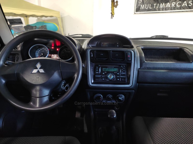 PAJERO TR4 2.0 4X4 16V 140CV FLEX 4P MANUAL - 2010 - CAXIAS DO SUL