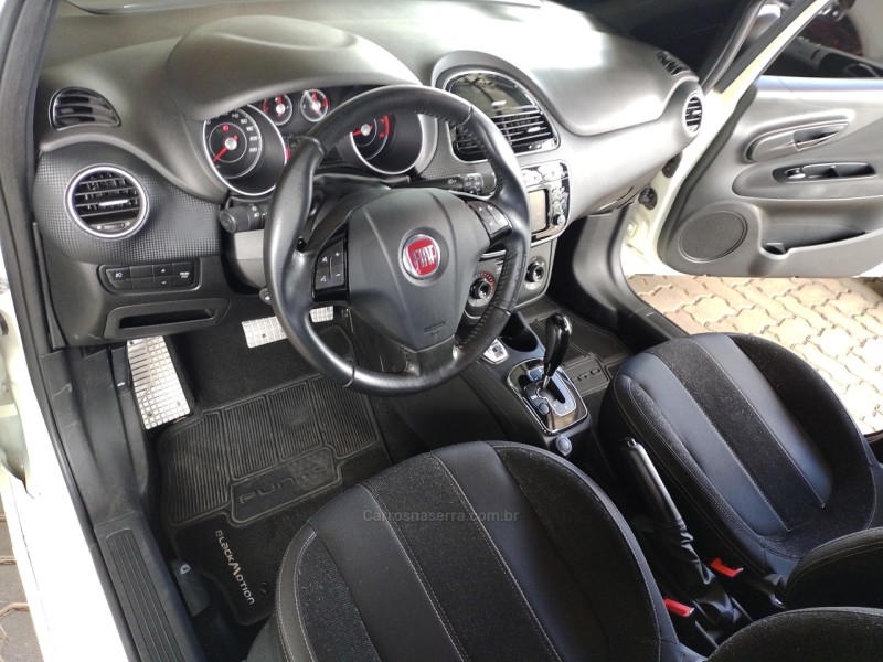 PUNTO 1.8 BLACKMOTION 16V FLEX 4P AUTOMATIZADO - 2017 - FARROUPILHA