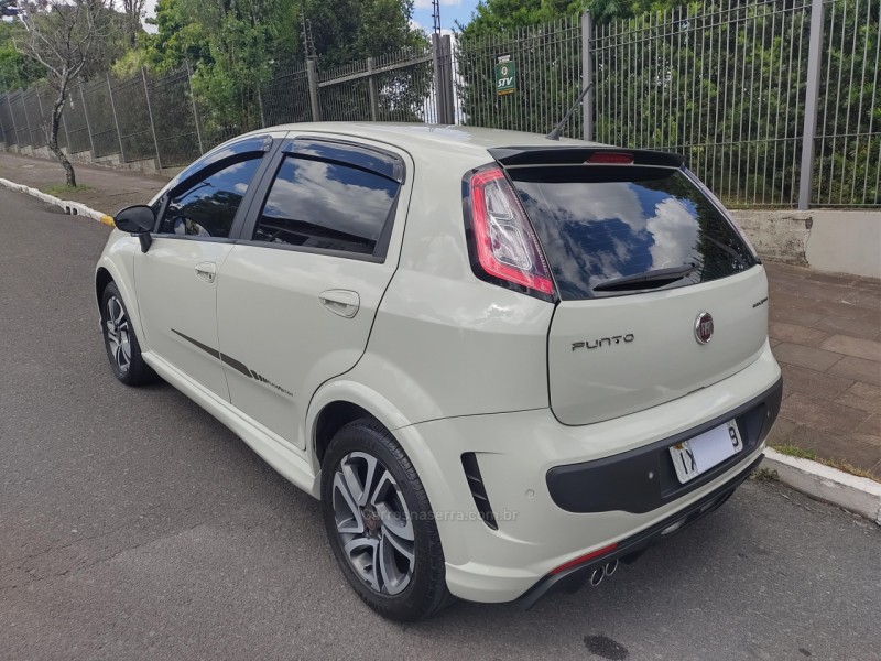 PUNTO 1.8 BLACKMOTION 16V FLEX 4P AUTOMATIZADO - 2017 - FARROUPILHA