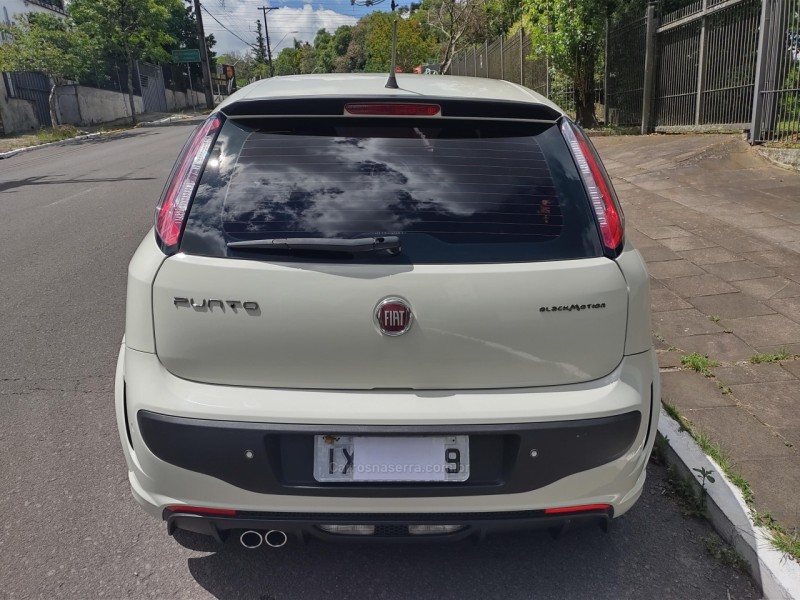 PUNTO 1.8 BLACKMOTION 16V FLEX 4P AUTOMATIZADO - 2017 - FARROUPILHA
