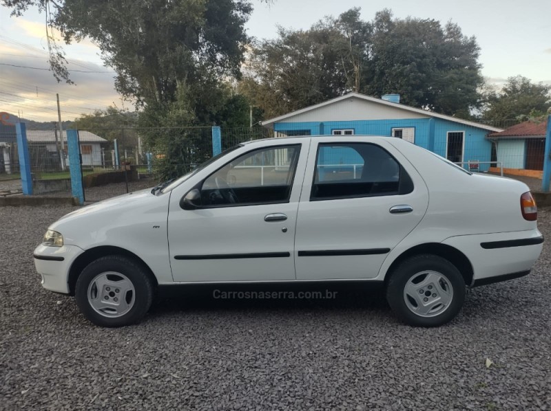 SIENA 1.0 MPI FIRE 8V GASOLINA 4P MANUAL - 2003 - IGREJINHA