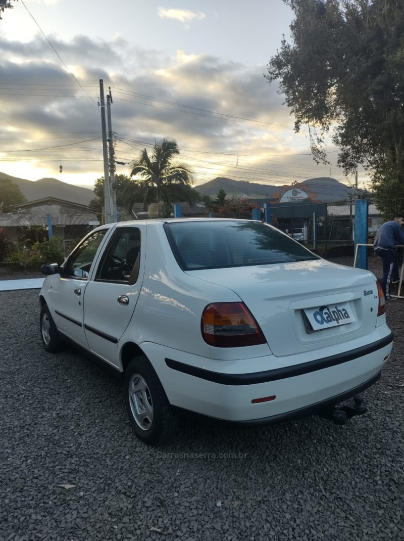 SIENA 1.0 MPI FIRE 8V GASOLINA 4P MANUAL - 2003 - IGREJINHA