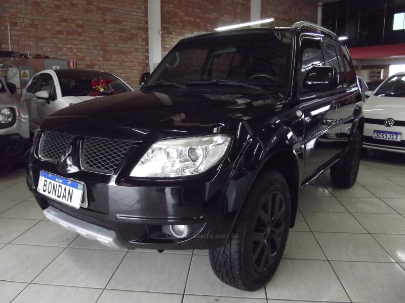 PAJERO TR4 2.0 4X4 16V 140CV FLEX 4P MANUAL - 2011 - FARROUPILHA