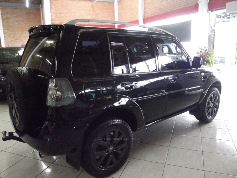 PAJERO TR4 2.0 4X4 16V 140CV FLEX 4P MANUAL - 2011 - FARROUPILHA