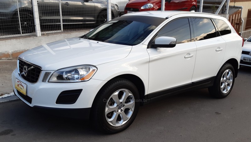 XC60 3.0 T6 TOP AWD TURBO GASOLINA 4P AUTOMÁTICO - 2011 - FARROUPILHA