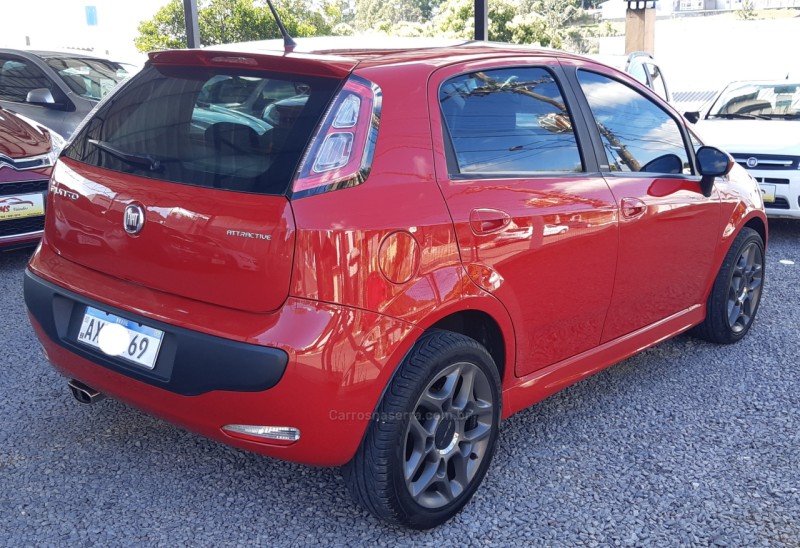 PUNTO 1.4 ATTRACTIVE 8V FLEX 4P MANUAL - 2014 - FARROUPILHA