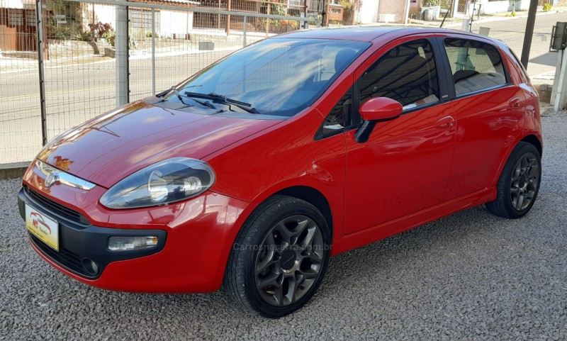 PUNTO 1.4 ATTRACTIVE 8V FLEX 4P MANUAL - 2014 - FARROUPILHA