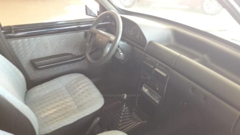 UNO 1.0 MILLE ELETRONIC 8V GASOLINA 4P MANUAL - 1994 - NOVA PETRóPOLIS