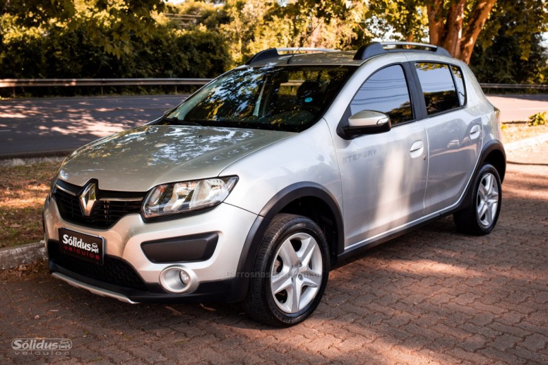 sandero 1.6 stepway 8v flex 4p manual 2017 dois irmaos