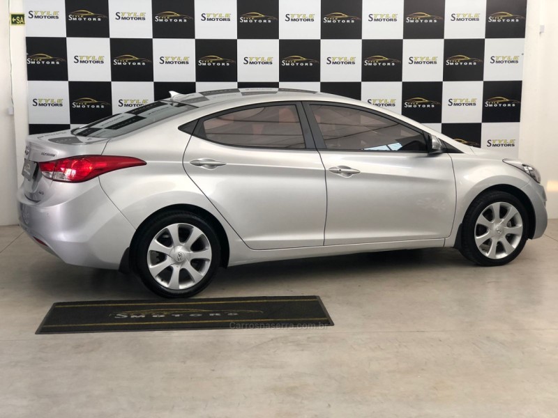ELANTRA 1.8 GLS 16V FLEX AUTOMÁTICO - 2013 - NOVO HAMBURGO