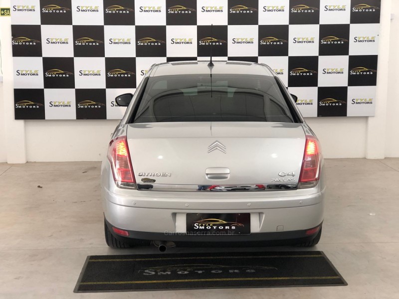 C4 2.0 GLX PALLAS 16V GASOLINA 4P AUTOMÁTICO - 2011 - NOVO HAMBURGO
