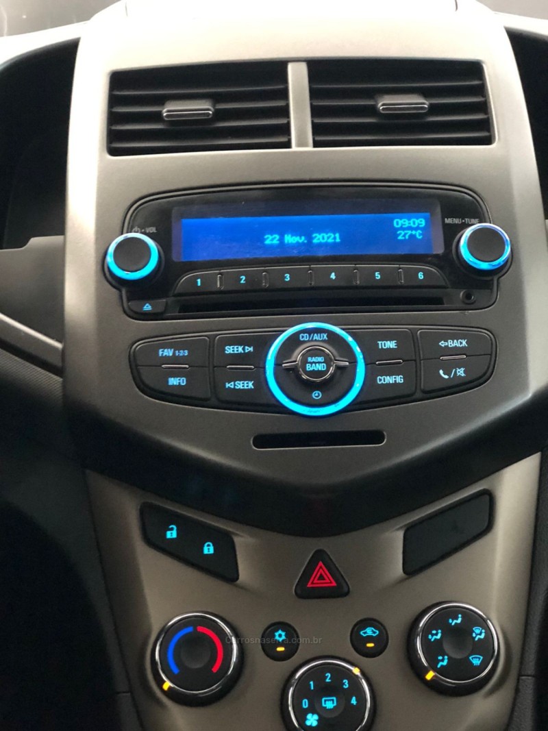 SONIC 1.6 LT 16V FLEX 4P MANUAL - 2014 - NOVO HAMBURGO