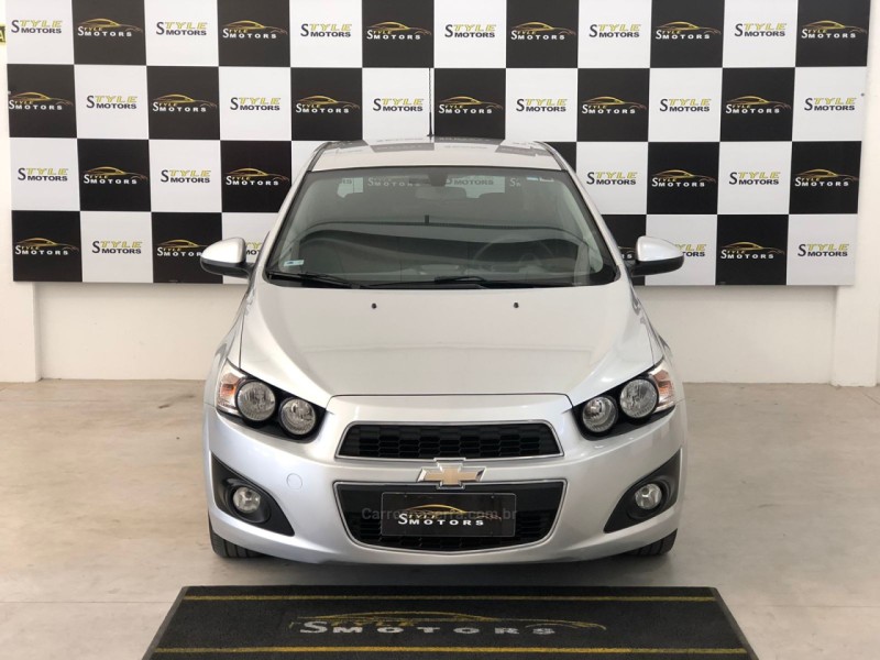 SONIC 1.6 LT 16V FLEX 4P MANUAL - 2014 - NOVO HAMBURGO