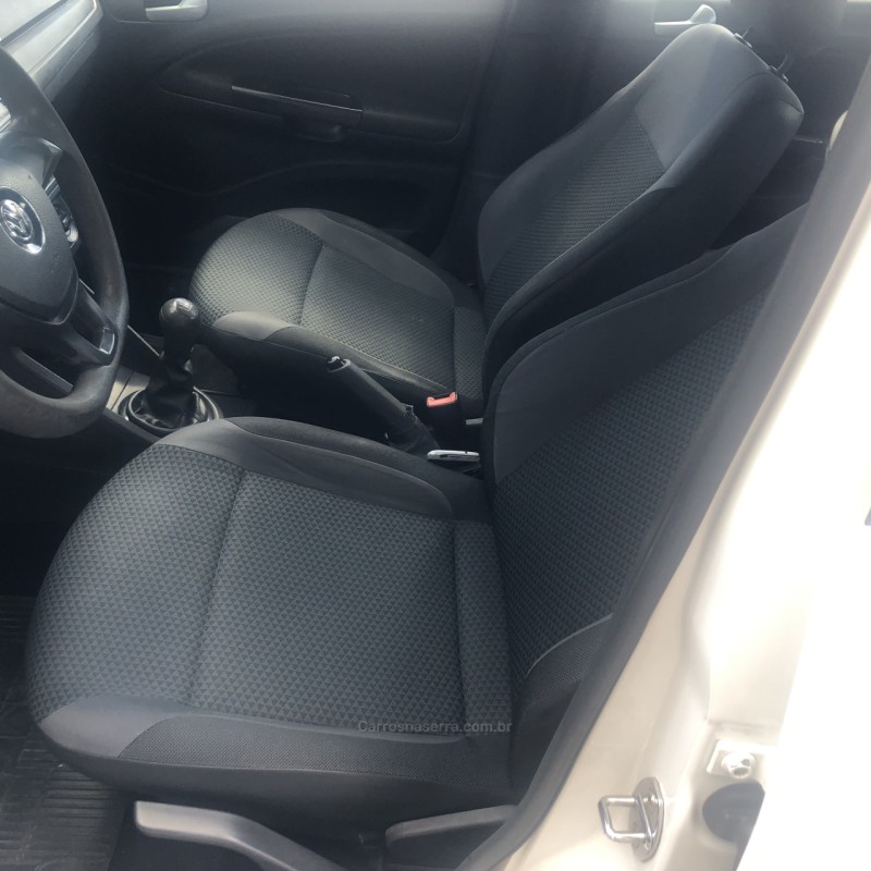 VOYAGE 1.0 MI TRENDLINE 8V FLEX 4P MANUAL - 2017 - GUAPORé