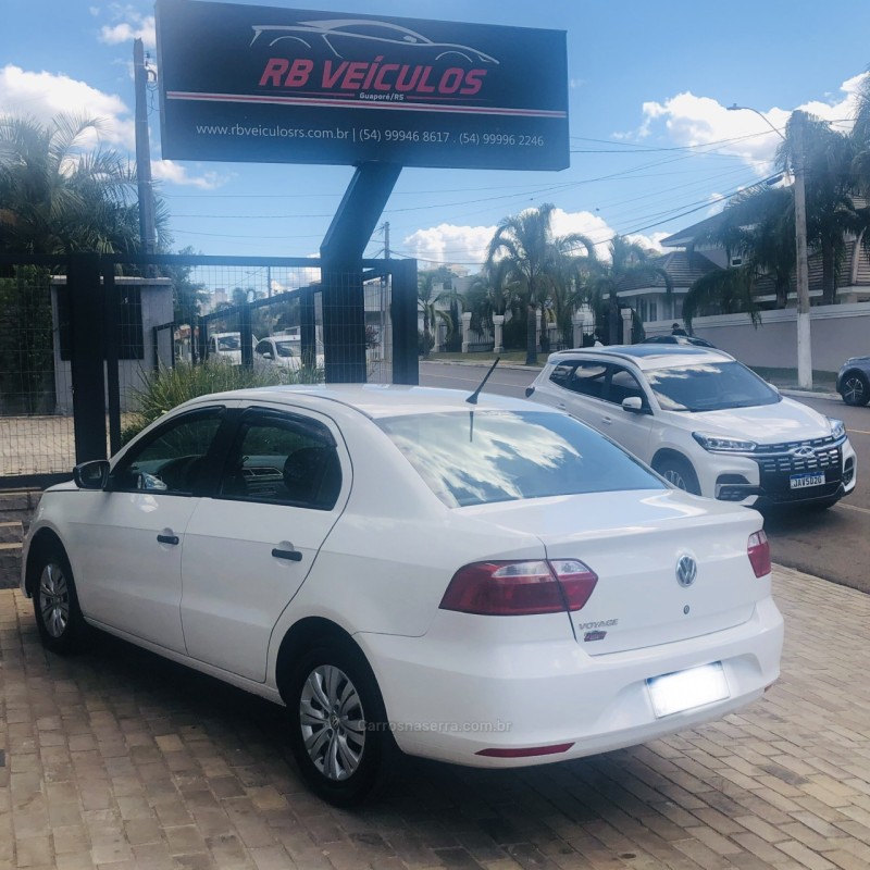 VOYAGE 1.0 MI TRENDLINE 8V FLEX 4P MANUAL - 2017 - GUAPORé