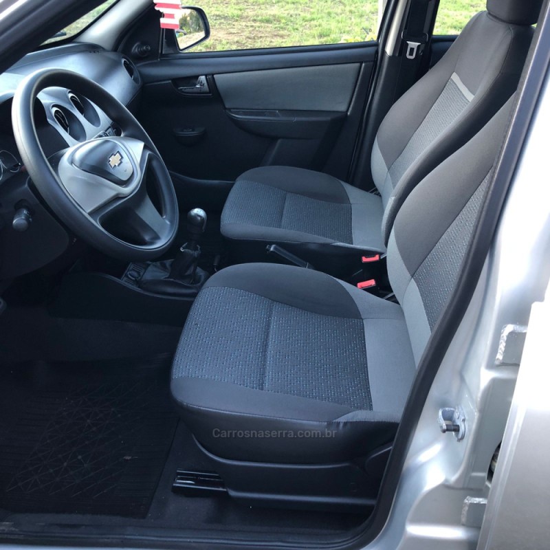 CELTA 1.0 MPFI LT 8V FLEX 4P MANUAL - 2013 - PAROBé