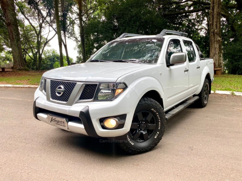 frontier 2.5 sv attack 4x4 cd turbo eletronic diesel 4p automatico 2016 dois irmaos
