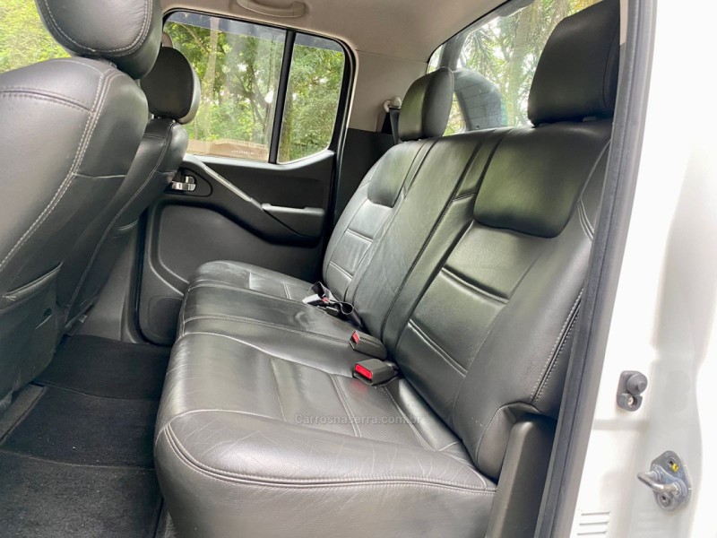 FRONTIER 2.5 SV ATTACK 4X4 CD TURBO ELETRONIC DIESEL 4P AUTOMÁTICO - 2016 - DOIS IRMãOS