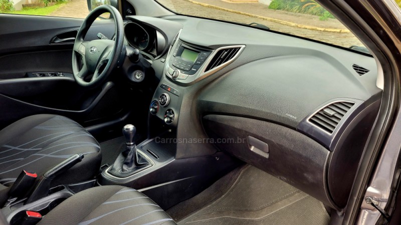 HB20 1.0 COMFORT PLUS 12V FLEX 4P MANUAL - 2015 - IVOTI