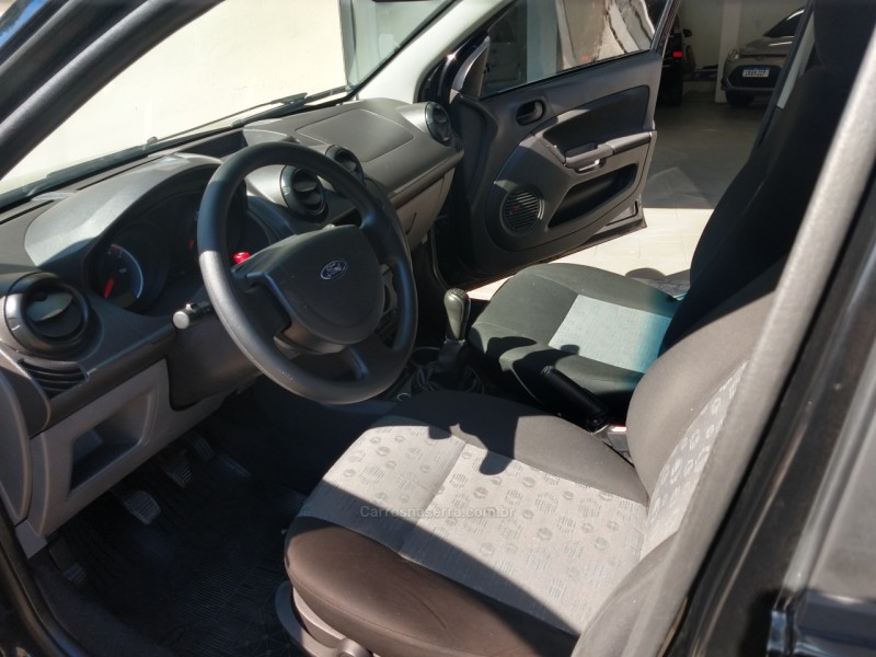 FIESTA 1.6 MPI CLASS HATCH 8V FLEX 4P MANUAL - 2012 - CAXIAS DO SUL