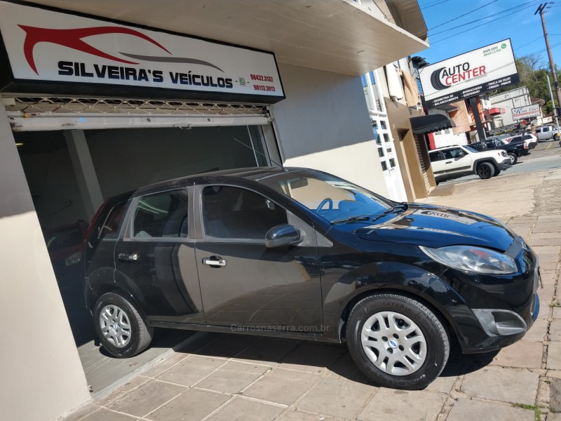 FIESTA 1.6 MPI CLASS HATCH 8V FLEX 4P MANUAL - 2012 - CAXIAS DO SUL