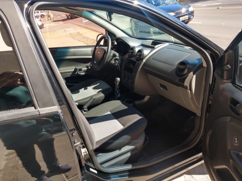 FIESTA 1.6 MPI CLASS HATCH 8V FLEX 4P MANUAL - 2012 - CAXIAS DO SUL
