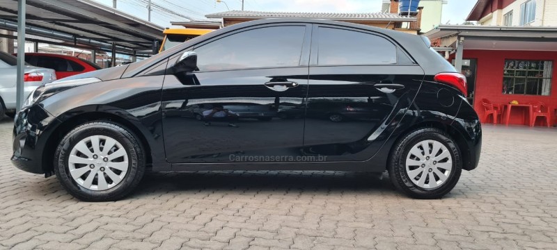 HB20 1.6 COMFORT PLUS 16V FLEX 4P MANUAL - 2015 - CAXIAS DO SUL