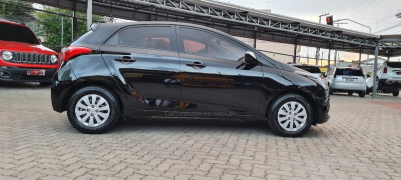 HB20 1.6 COMFORT PLUS 16V FLEX 4P MANUAL - 2015 - CAXIAS DO SUL