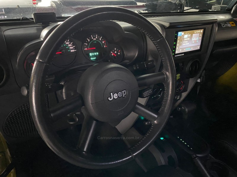 WRANGLER 3.8 SPORT 4X4 TETO RIGIDO V6 12V GASOLINA 2P AUTOMÁTICO - 2008 - CAXIAS DO SUL